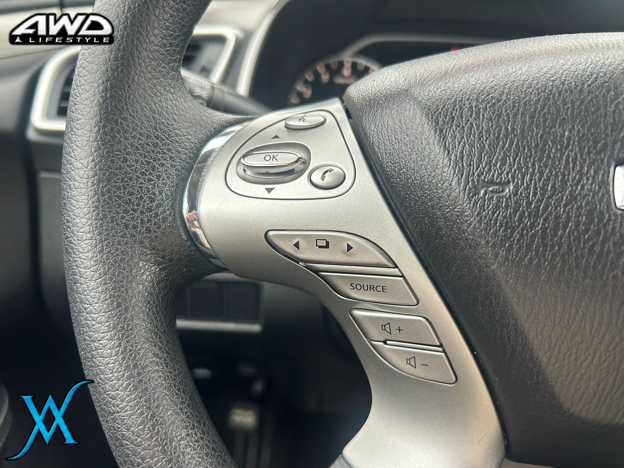 Used 2018 Nissan Murano S AWD/4WD image 36