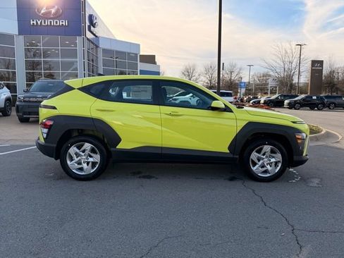 New 2026 Hyundai Kona SE image 8