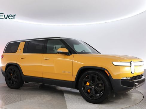 Used 2023 Rivian R1S Adventure Quad AWD/4WD image 14