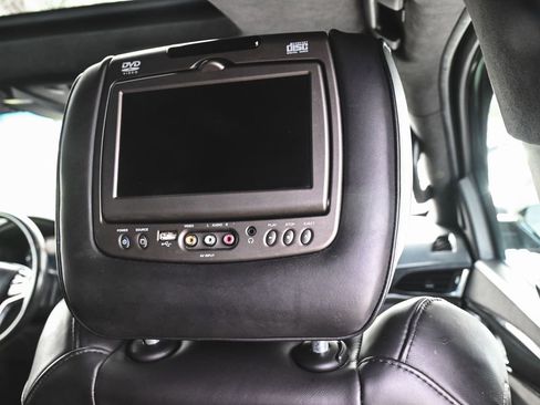 Used 2016 Cadillac Escalade Platinum AWD/4WD image 21