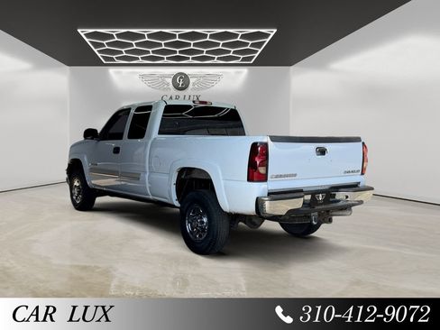 Used 2005 Chevrolet Silverado 2500 LS RWD image 3