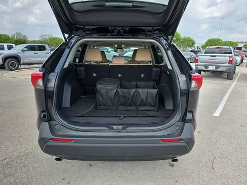 Used 2025 Toyota RAV4 LE image 12