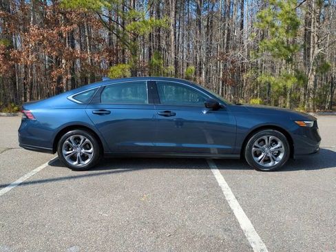 Used 2024 Honda Accord EX image 3