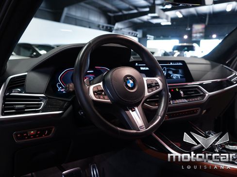 Used 2021 BMW X7 M50i w/ Dynamic Handling Package AWD/4WD image 26