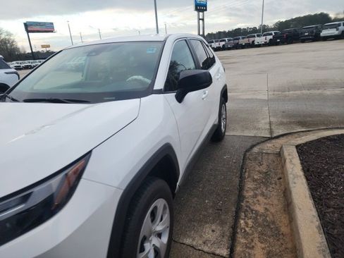 Used 2025 Toyota RAV4 LE image 11