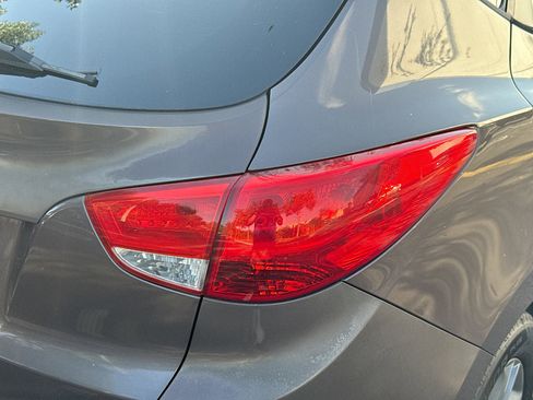 Used 2014 Hyundai Tucson SE image 25