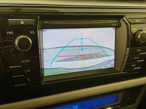 Used 2015 Toyota Corolla LE FWD image 22