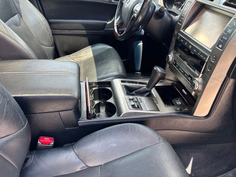 Used 2018 Lexus GX 460 Premium w/ Premium Package AWD/4WD image 28