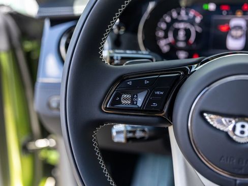 Certified 2025 Bentley Continental GTC AWD/4WD image 31