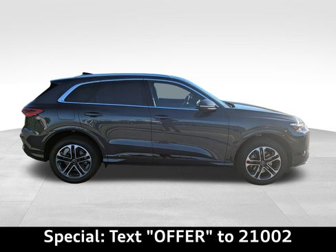 Certified 2025 Audi Q5 Premium Plus w/ Premium Plus image 38