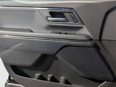 New 2026 GMC Sierra EV Elevation image 40