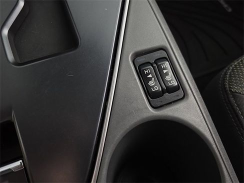 Certified 2024 Subaru Crosstrek 2.0i Premium image 15