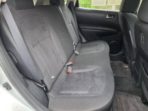 Used 2014 Nissan Rogue S w/ Convenience Package AWD/4WD image 23