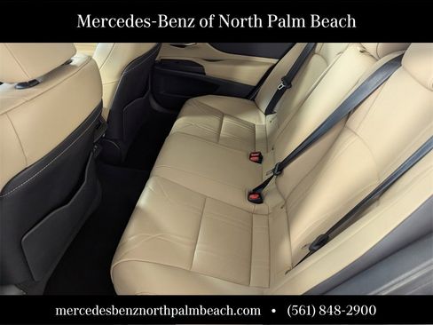 Used 2019 Lexus ES 350 Ultra Luxury image 14