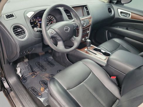 Used 2017 Nissan Pathfinder Platinum w/ Midnight Edition Package image 17