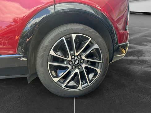 Used 2025 Cadillac Optiq Sport 2 w/ LPO, Floor Liner Package AWD/4WD image 16