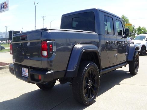 Certified 2024 Jeep Gladiator Sport AWD/4WD image 6