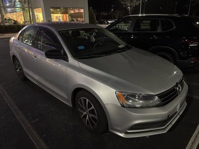 Used 2016 Volkswagen Jetta SE