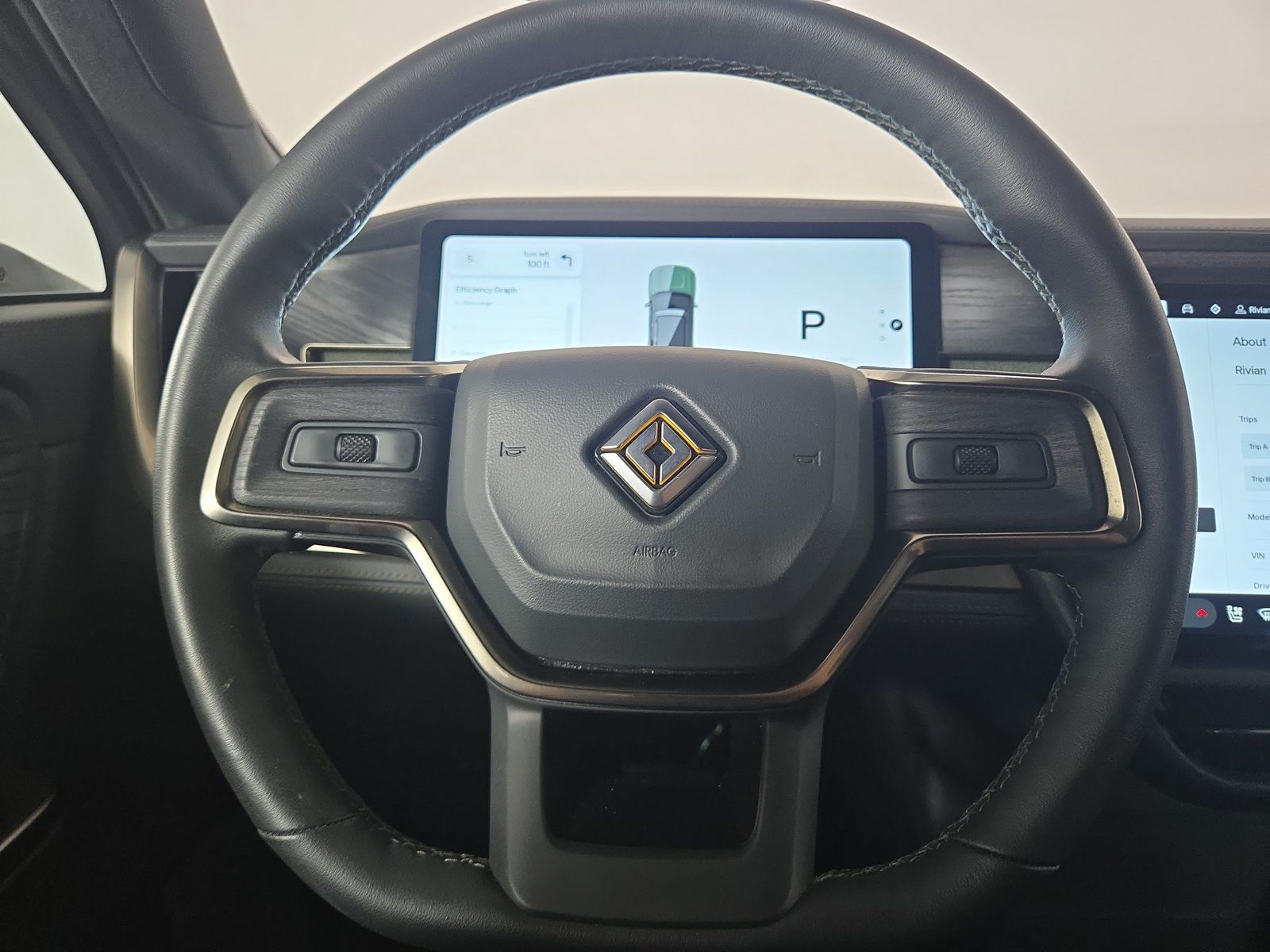 Used 2025 Rivian R1S Adventure Dual AWD/4WD image 28