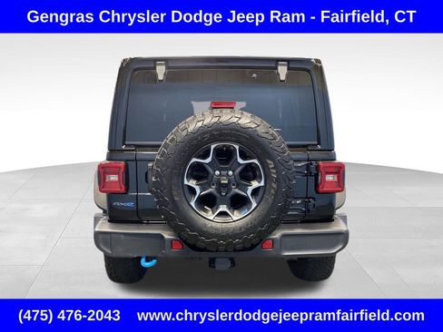 Used 2022 Jeep Wrangler Unlimited Rubicon 4xe w/ Cold Weather Group AWD/4WD image 5