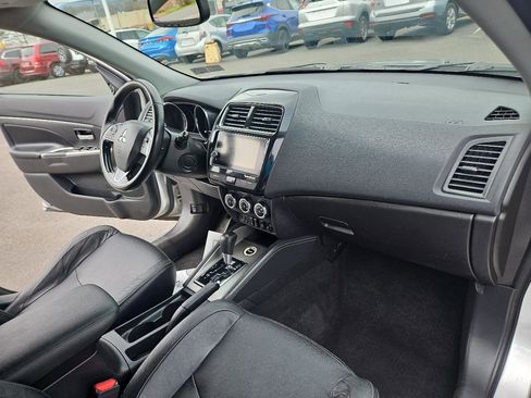 Used 2018 Mitsubishi Outlander Sport SEL image 18