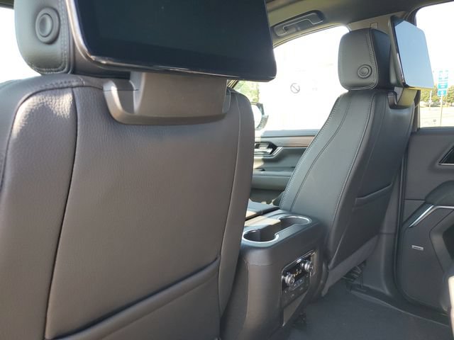 New 2026 GMC Yukon Denali w/ Denali Reserve Package AWD/4WD image 32