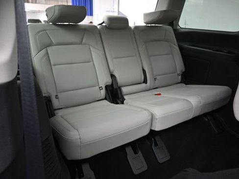 Certified 2025 Lincoln Navigator Reserve AWD/4WD image 31