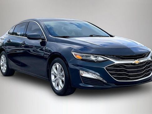 Used 2022 Chevrolet Malibu LT FWD image 1