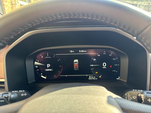 Used 2025 Mitsubishi Outlander SEL AWD/4WD image 20
