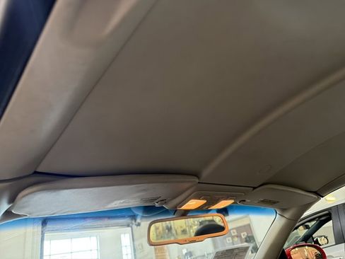 Used 2002 Lexus SC 430 Convertible image 9