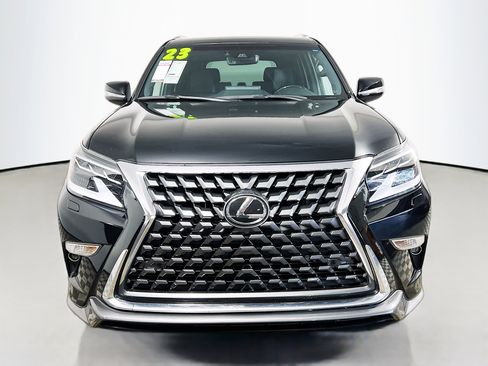 Used 2023 Lexus GX 460 Premium w/ Accessory Package image 11