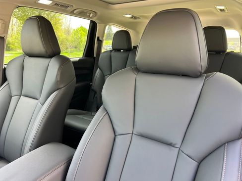 New 2026 Subaru Ascent Limited Bronze AWD/4WD image 13