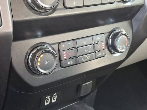 Used 2019 Ford F150 XLT w/ Equipment Group 302A Luxury image 16