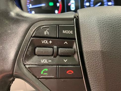 Used 2016 Hyundai Sonata Limited w/ Option Group 04 FWD image 35