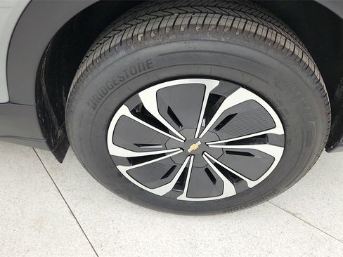 New 2025 Chevrolet Blazer EV LT image 36