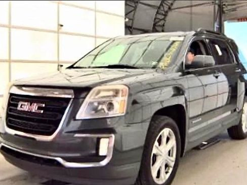 Used 2017 GMC Terrain SLE w/ Convenience Package AWD/4WD image 17