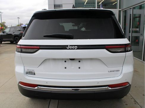 New 2025 Jeep Grand Cherokee Limited image 7