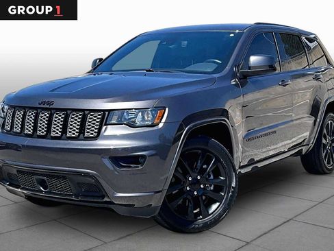 Used 2021 Jeep Grand Cherokee Laredo X AWD/4WD image 1