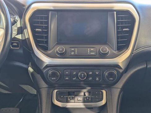 Used 2023 GMC Acadia SLT image 14