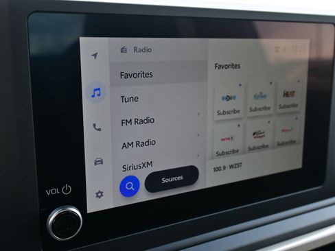 Used 2025 Toyota Tacoma SR w/ SR Upgrade Package image 22