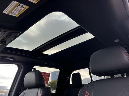 Certified 2024 Nissan Titan PRO-4X w/ Pro-4x Convenience Package image 29