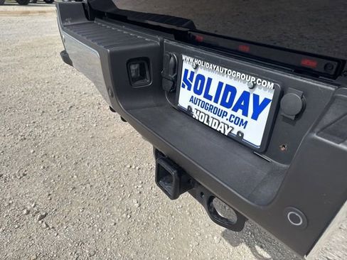 Used 2025 Ford F350 Lariat w/ Lariat Ultimate Package AWD/4WD image 15