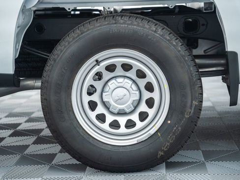 New 2026 Chevrolet Silverado 1500 W/T AWD/4WD image 16