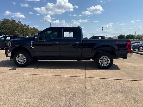 Used 2021 Ford F250 XLT w/ XLT Premium Package AWD/4WD image 4