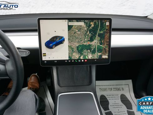 Used 2023 Tesla Model Y Long Range AWD/4WD image 31