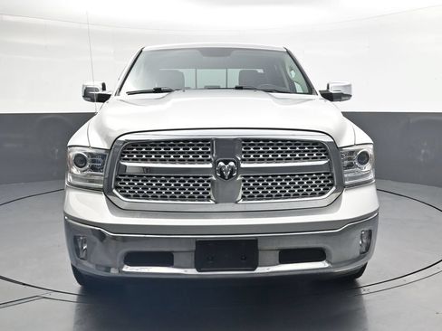 Used 2017 RAM 1500 Laramie AWD/4WD image 7