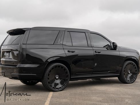 Used 2025 Cadillac Escalade Sport Platinum w/ LPO, Floor Liner Package image 6