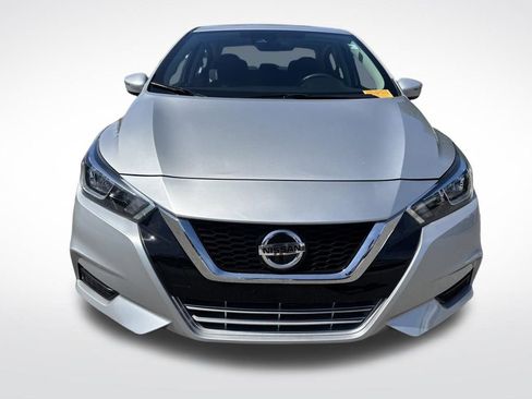 Used 2021 Nissan Versa SV FWD image 9
