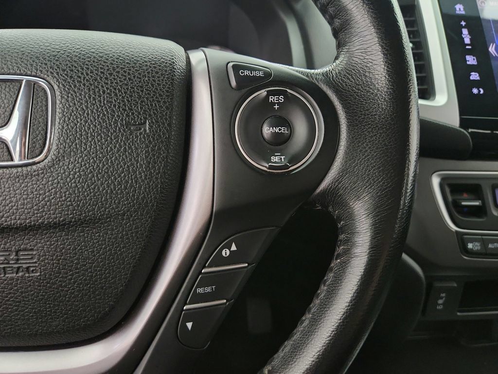 Used 2017 Honda Ridgeline RTL-T image 18