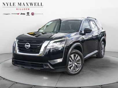 Used 2024 Nissan Pathfinder SV